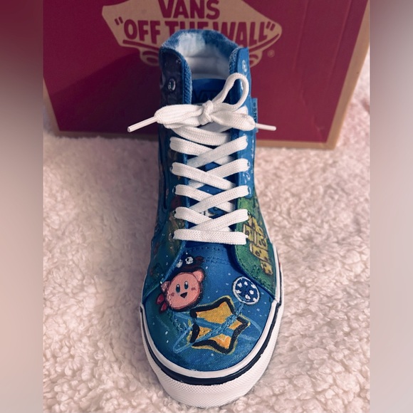 Custom Vans - Picture 6 of 15